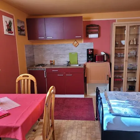 Δωμάτια σε οικογενειακή κατοικία Suedlaendische Flair